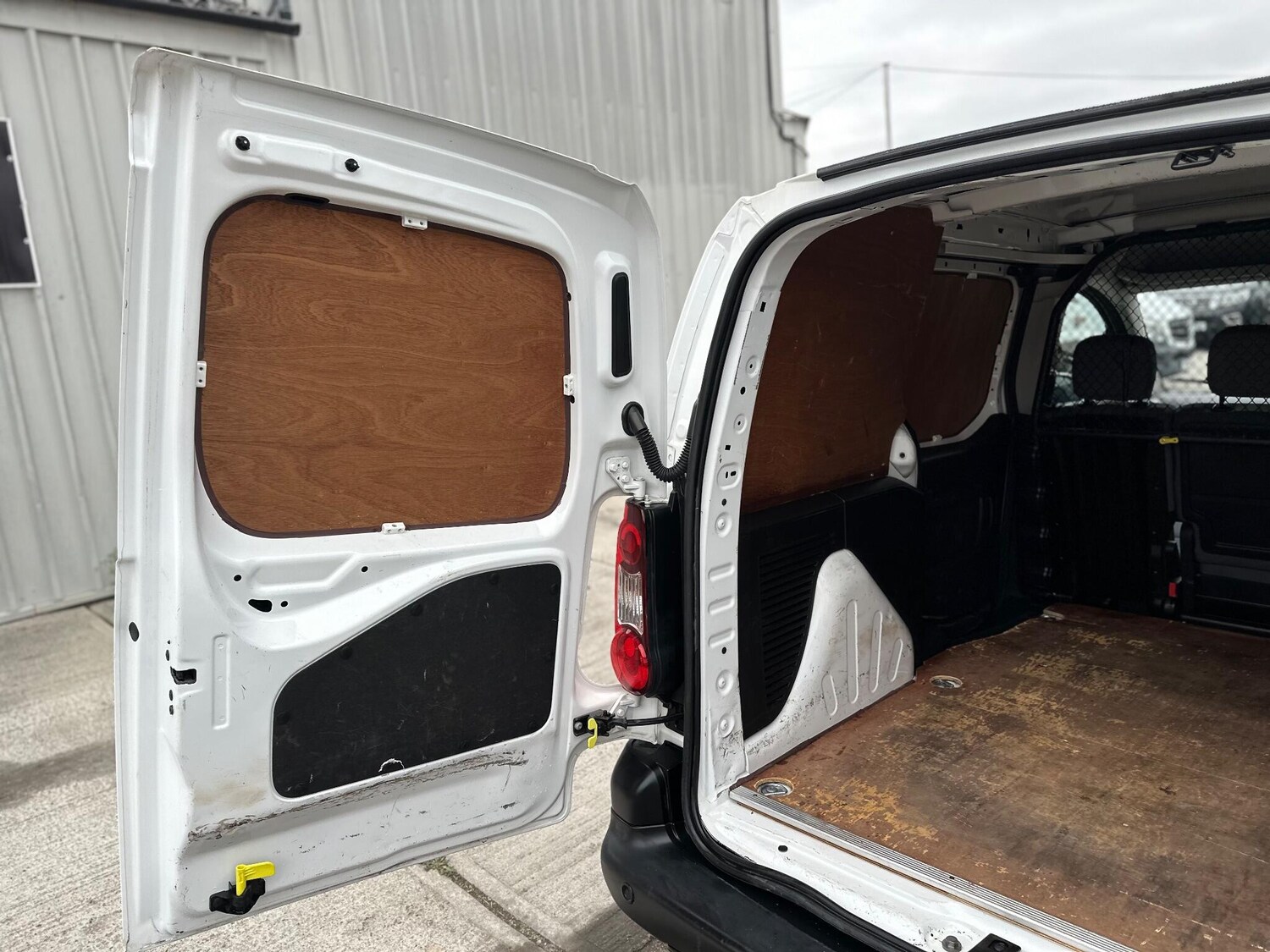 Used Citroen Berlingo 2014 for sale - 76094555: Photo 38