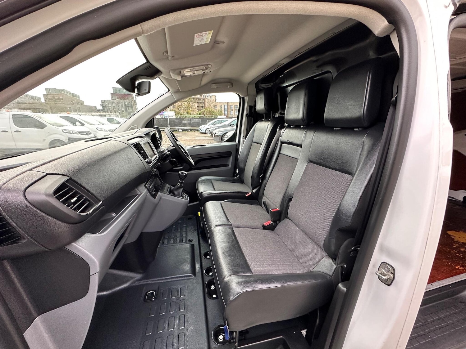 Used Peugeot Expert 2021 for sale - 76689384: Photo 15