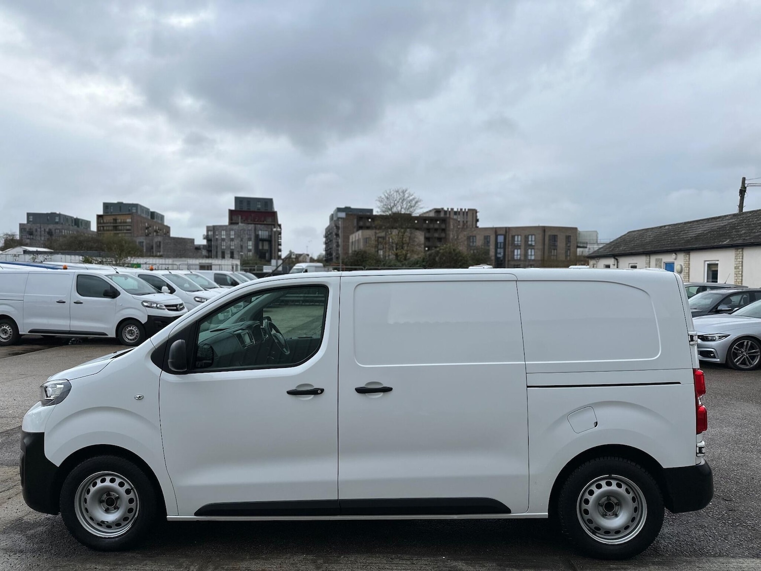 Used Peugeot Expert 2021 for sale - 76689384: Photo 17