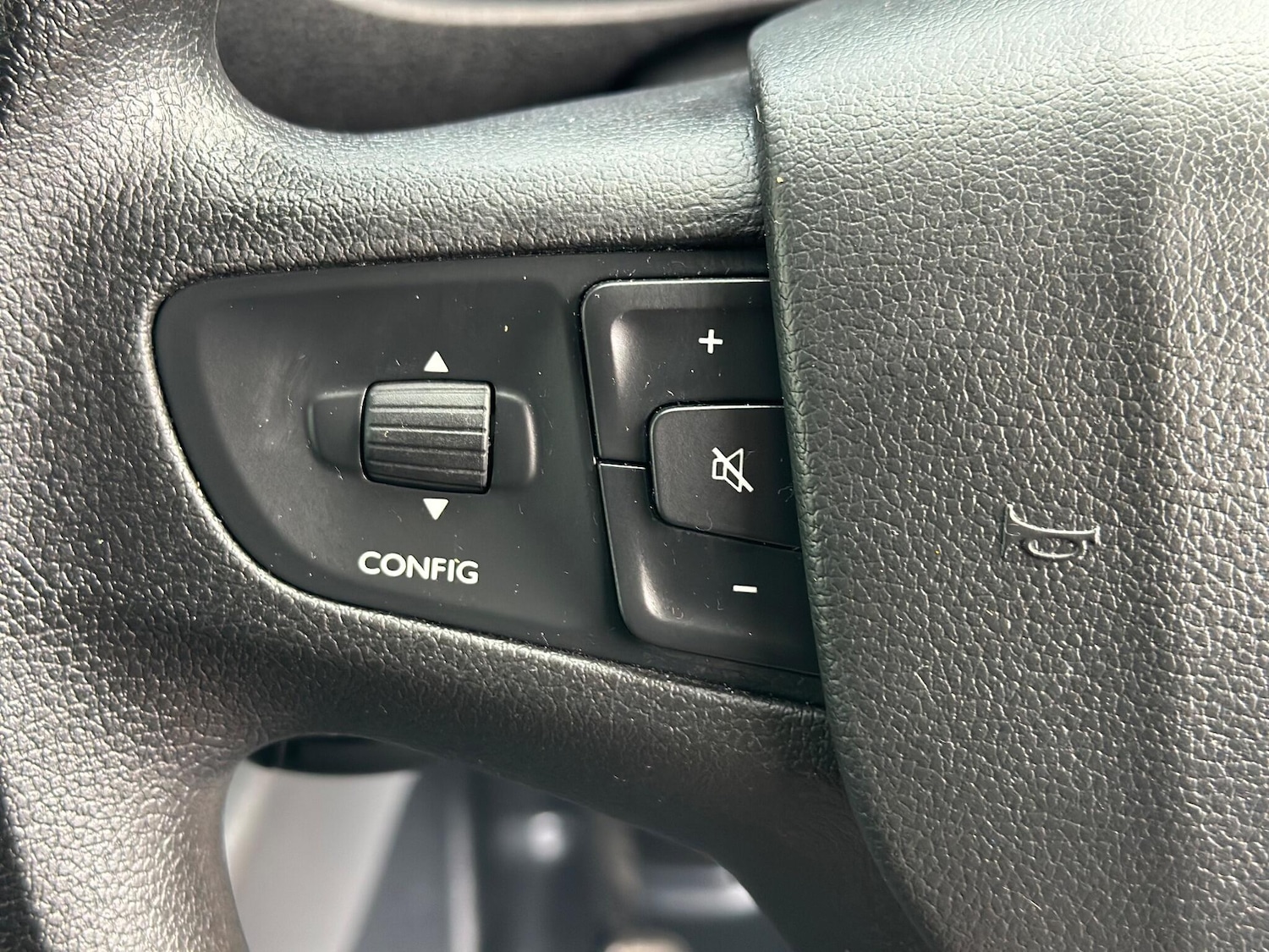 Used Peugeot Expert 2021 for sale - 76689384: Photo 36