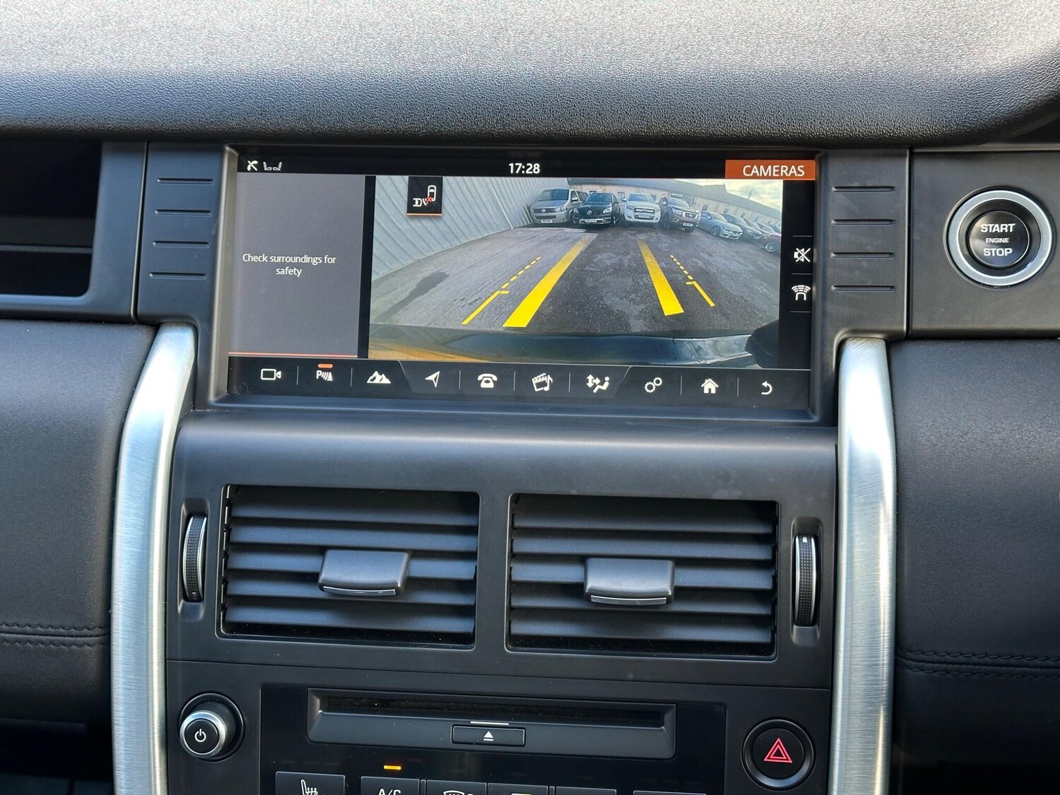 Used Land Rover Discovery Sport 2016 for sale - 75941706: Photo 43