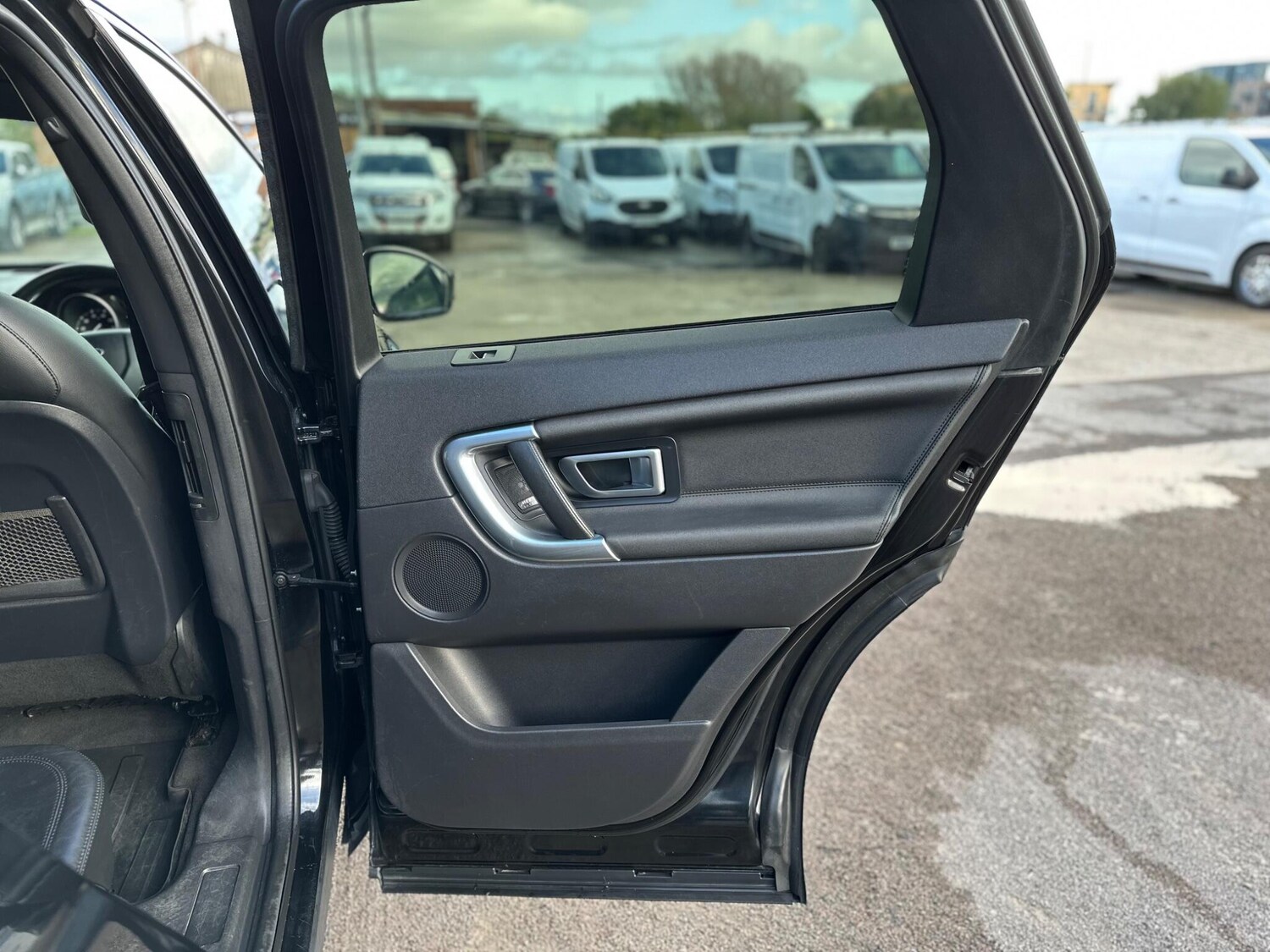 Used Land Rover Discovery Sport 2016 for sale - 75941706: Photo 48