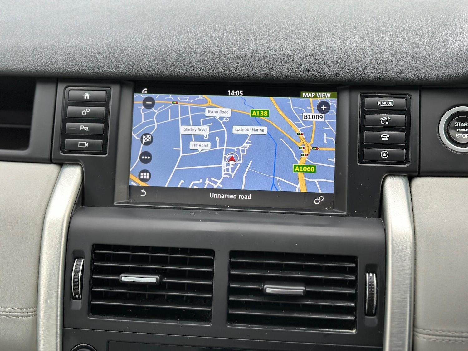 Used Land Rover Discovery Sport 2016 for sale - 77550598: Photo 13