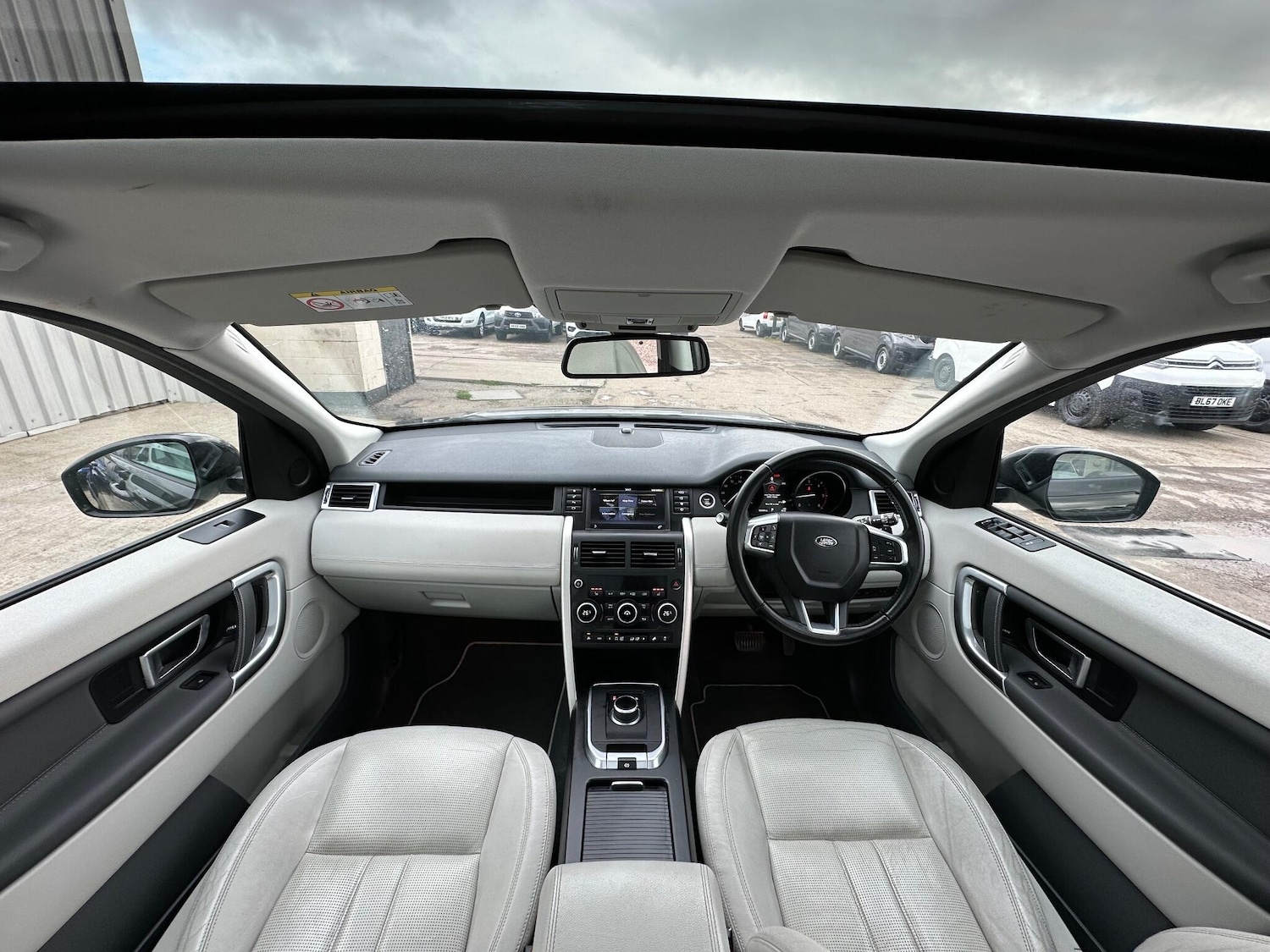 Used Land Rover Discovery Sport 2016 for sale - 77550598: Photo 15