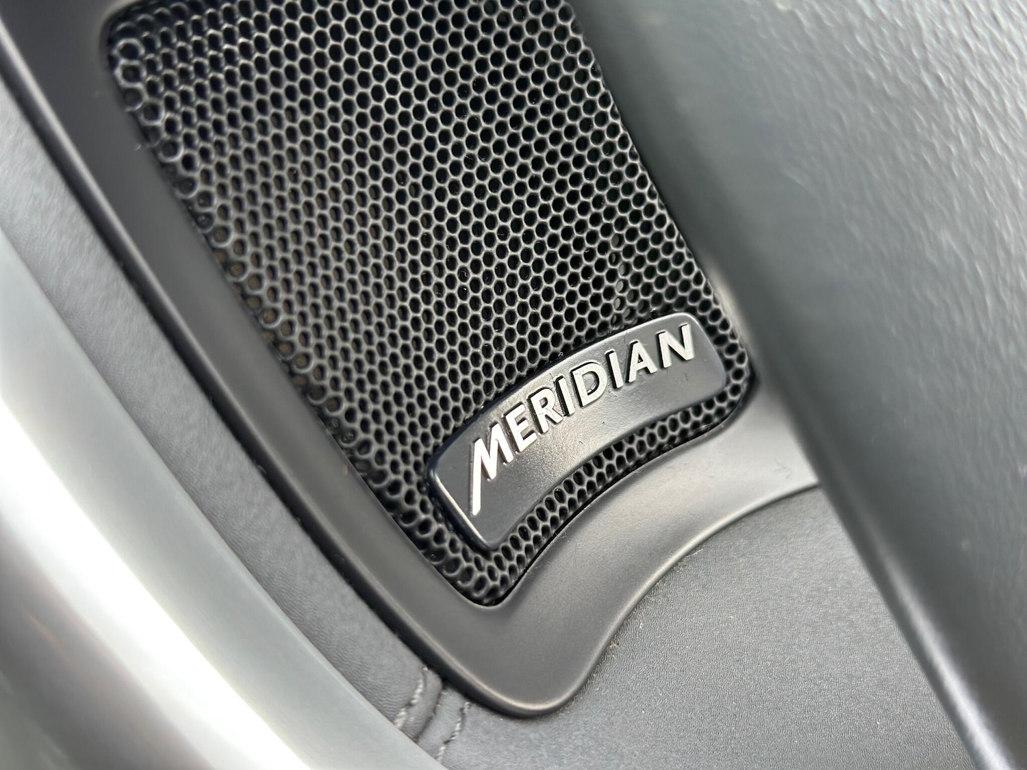 Used Land Rover Discovery Sport 2016 for sale - 77550598: Photo 18