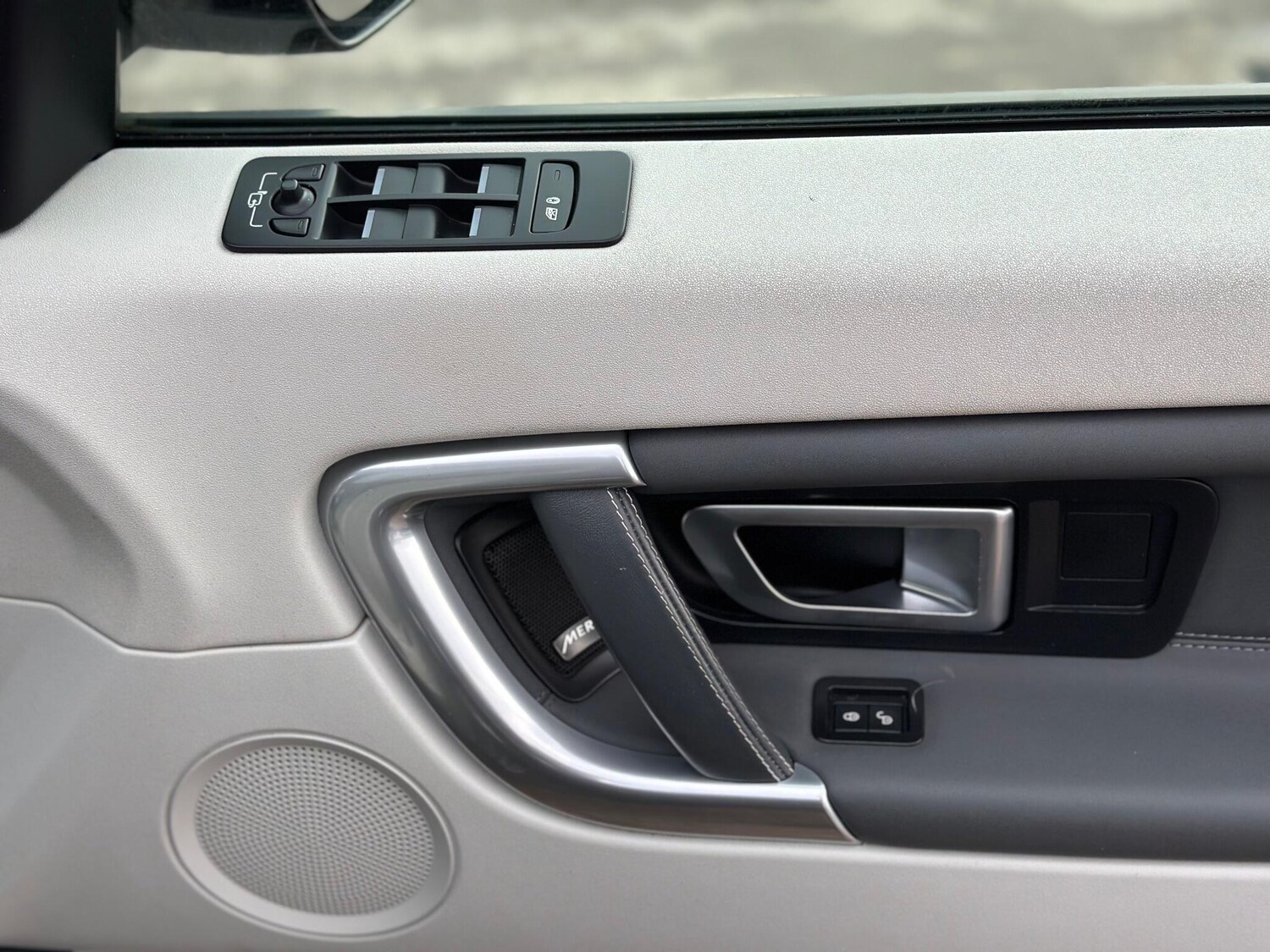 Used Land Rover Discovery Sport 2016 for sale - 77550598: Photo 35