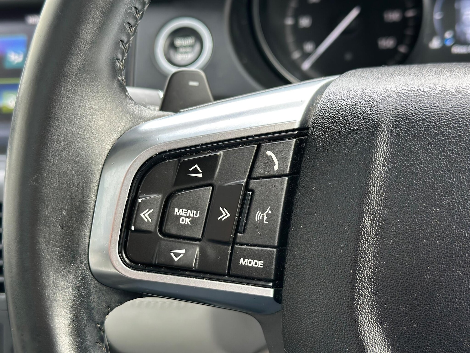 Used Land Rover Discovery Sport 2016 for sale - 77550598: Photo 40