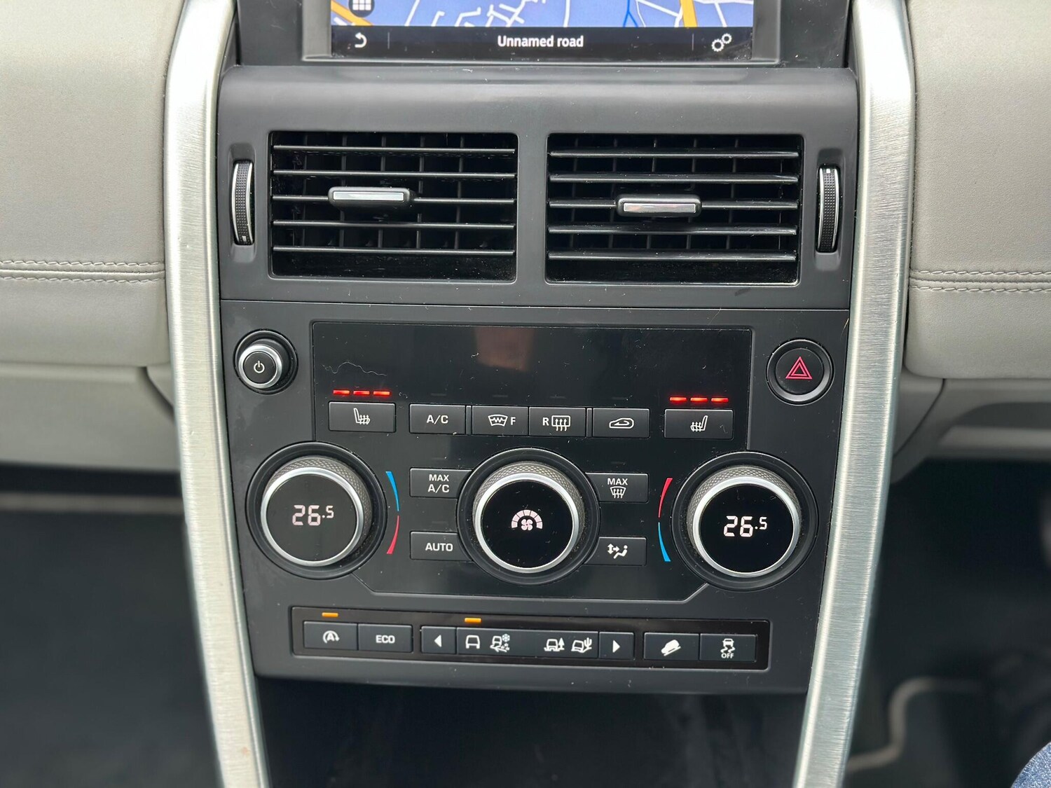 Used Land Rover Discovery Sport 2016 for sale - 77550598: Photo 46