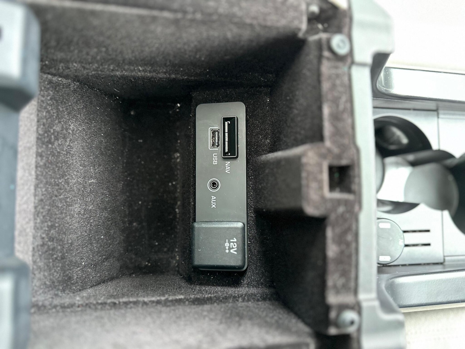 Used Land Rover Discovery Sport 2016 for sale - 77550598: Photo 49