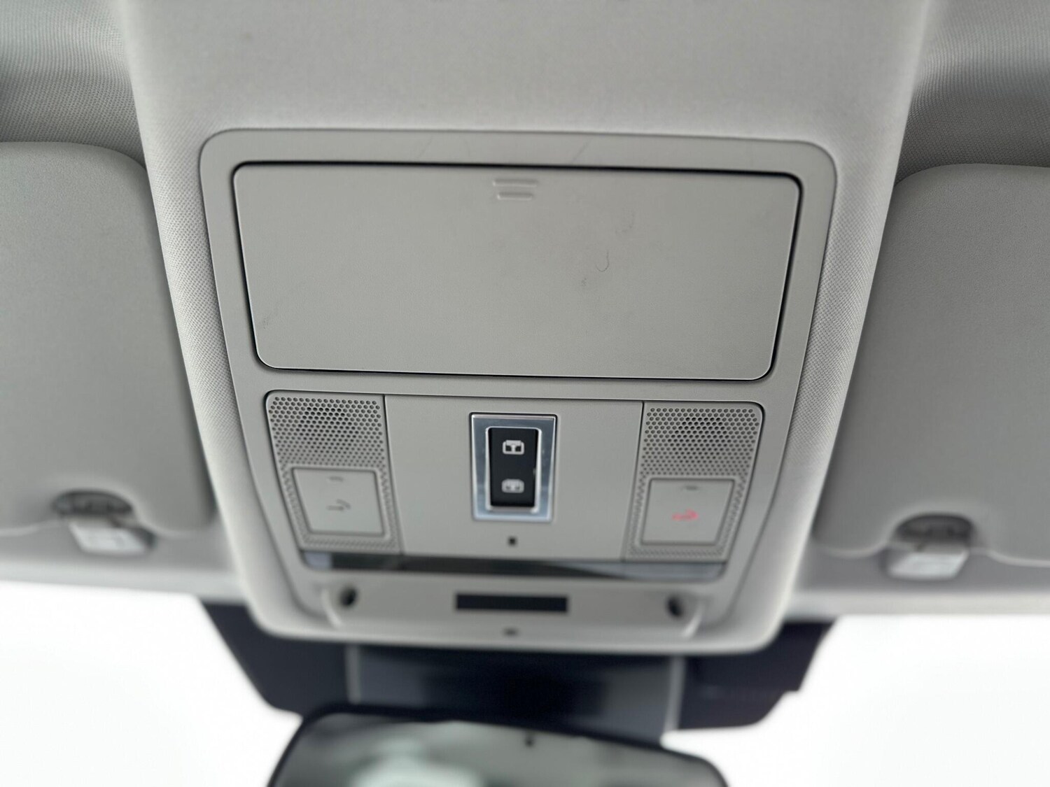 Used Land Rover Discovery Sport 2016 for sale - 77550598: Photo 51