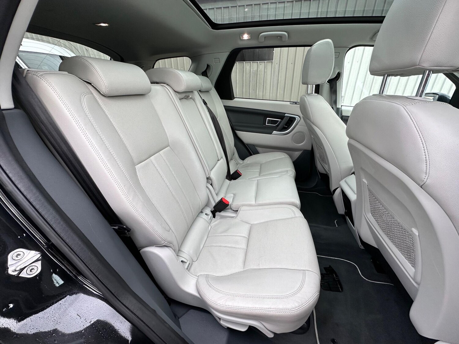 Used Land Rover Discovery Sport 2016 for sale - 77550598: Photo 54