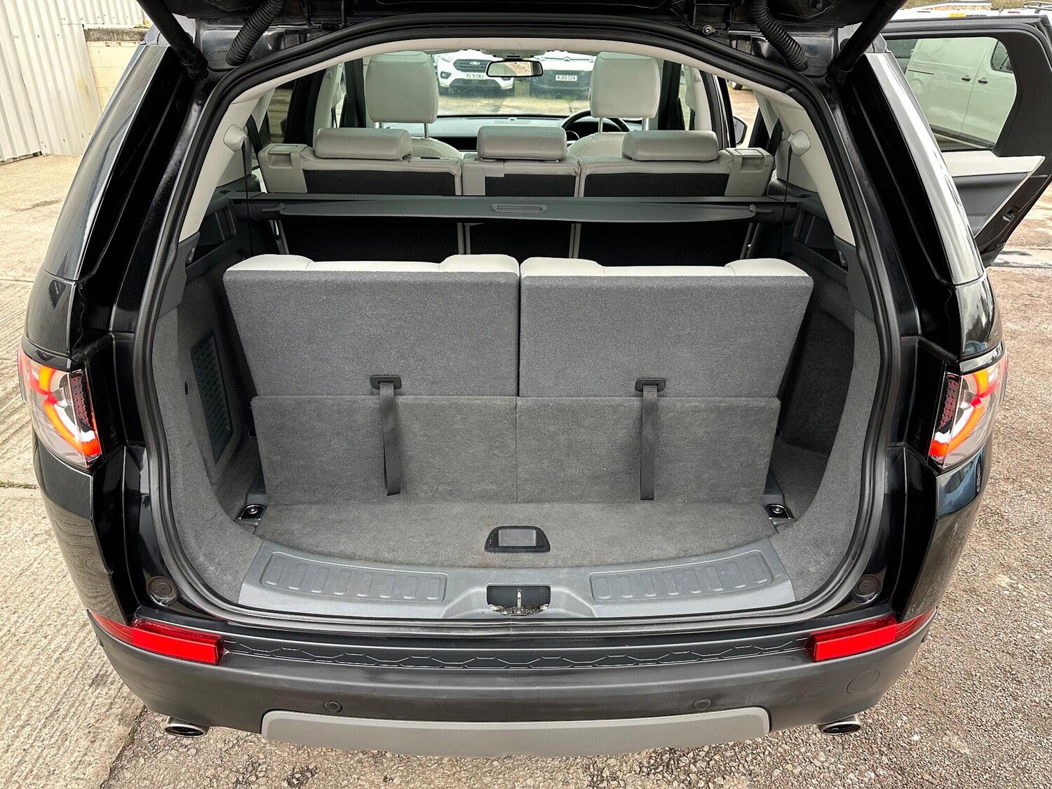 Used Land Rover Discovery Sport 2016 for sale - 77550598: Photo 62