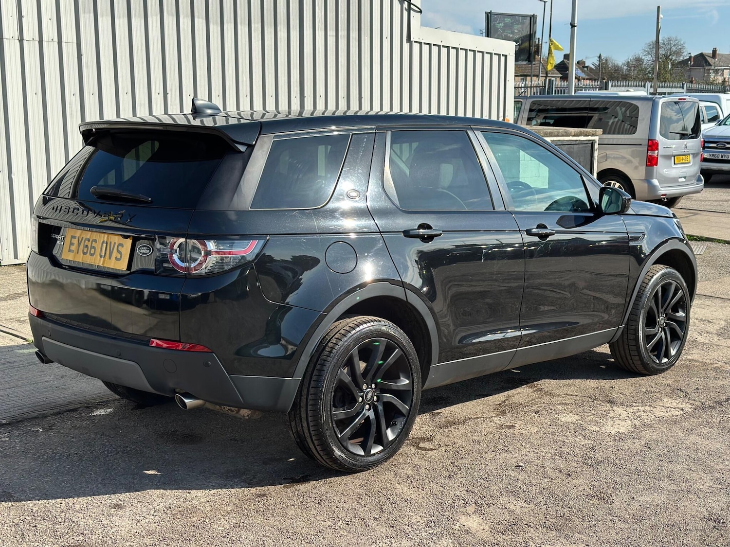 Used Land Rover Discovery Sport 2016 for sale - 77550598: Photo 8