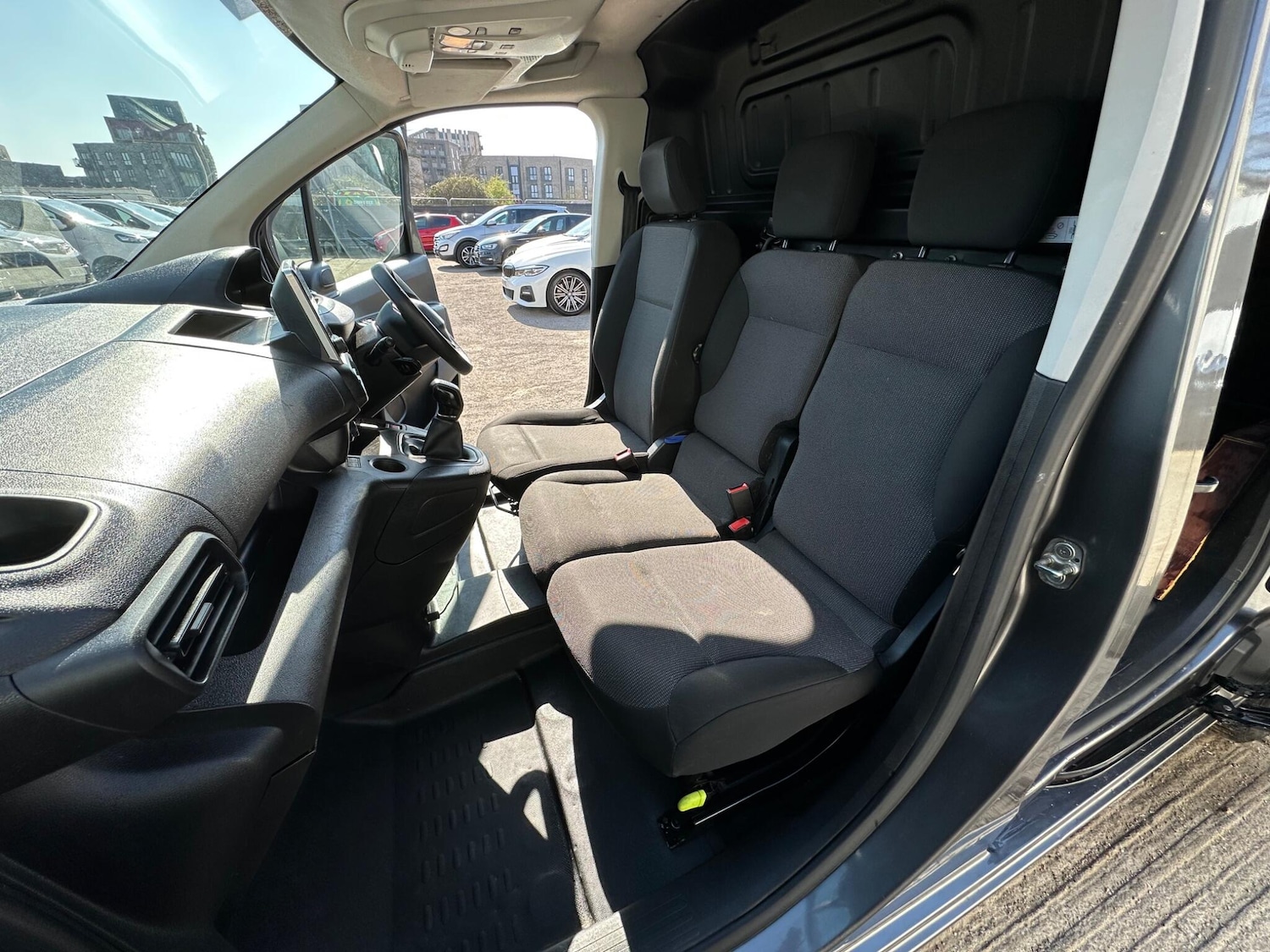 Used Peugeot Partner 2021 for sale - 77957377: Photo 30