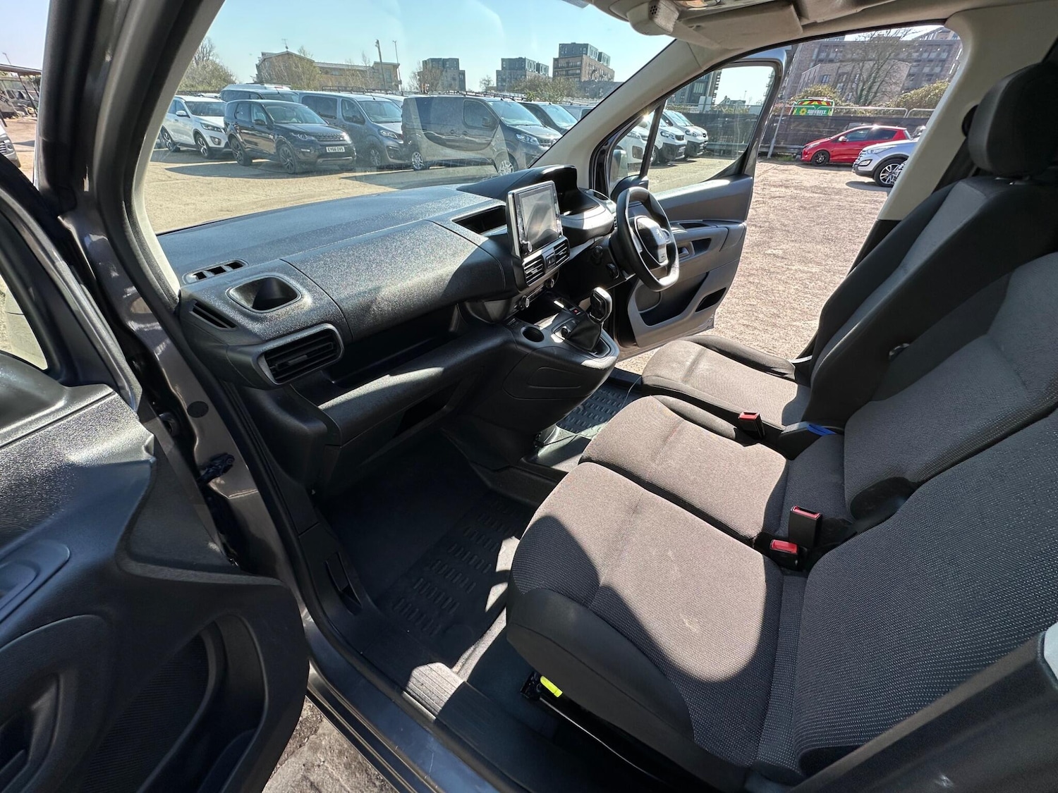 Used Peugeot Partner 2021 for sale - 77957377: Photo 31