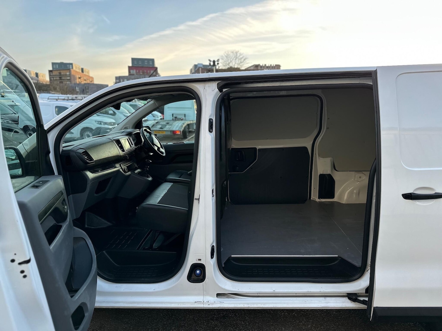 Used Vauxhall Vivaro 2021 for sale - 77479287: Photo 26