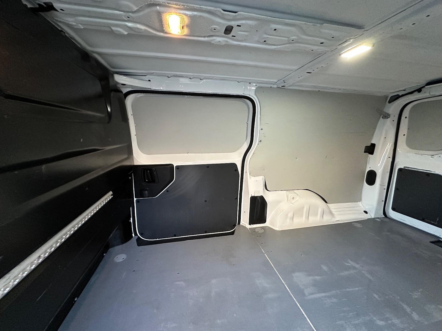 Used Vauxhall Vivaro 2021 for sale - 77479287: Photo 31