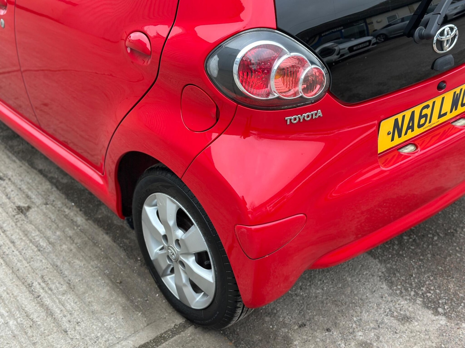 Used Toyota AYGO 2011 for sale - 77926114: Photo 25