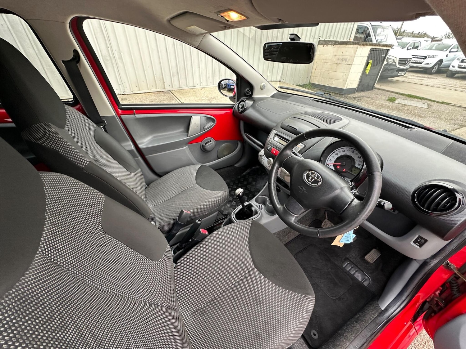 Used Toyota AYGO 2011 for sale - 77926114: Photo 35