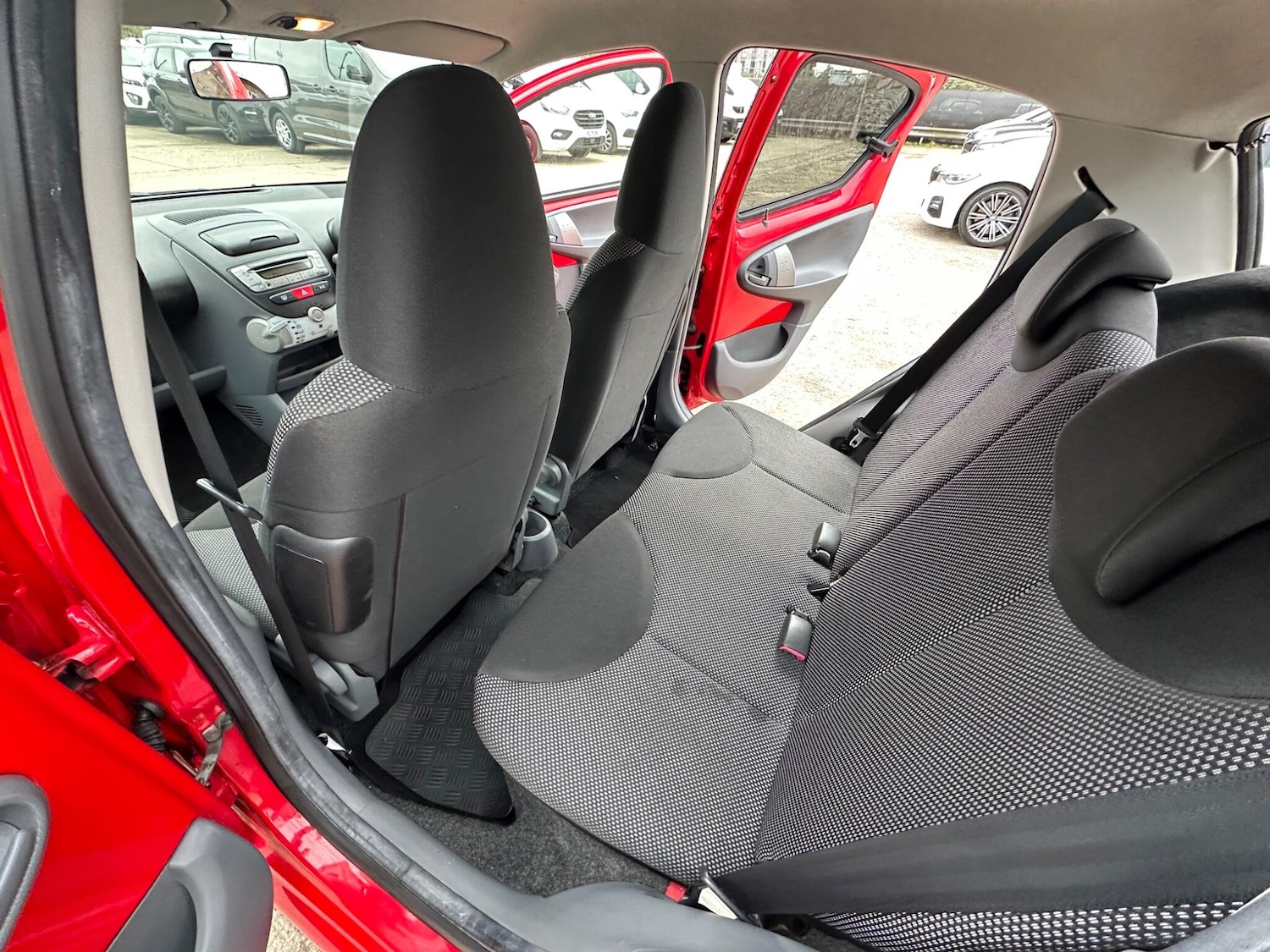 Used Toyota AYGO 2011 for sale - 77926114: Photo 48