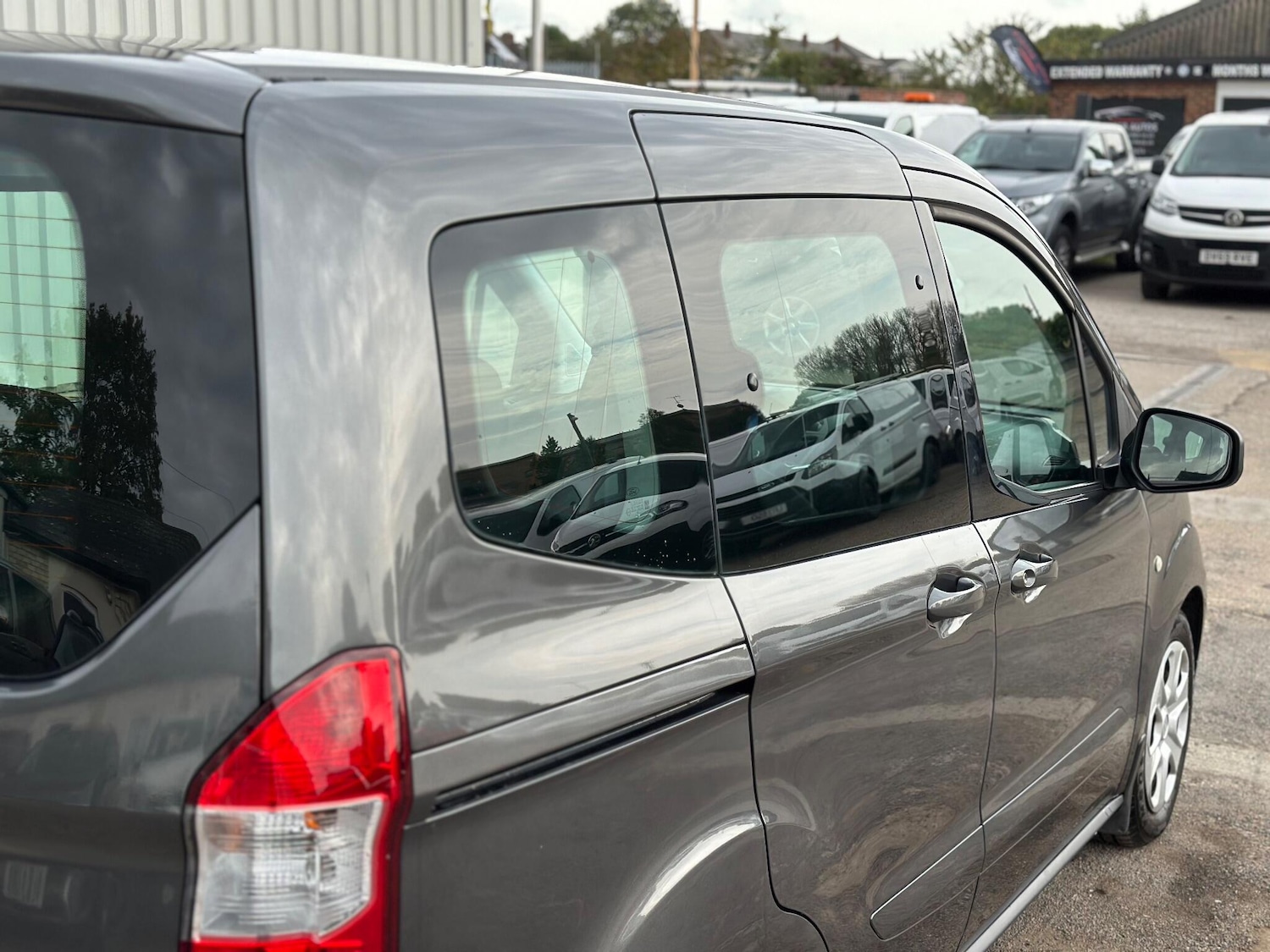 Used Ford Tourneo Courier 2019 for sale - 76752932: Photo 28