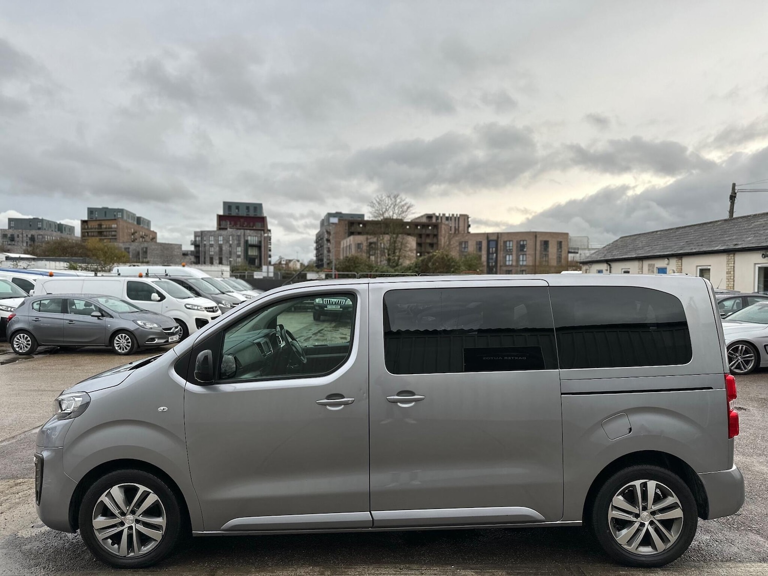 Used Peugeot Traveller 2022 for sale - 76714713: Photo 11