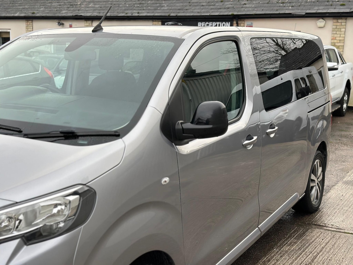 Used Peugeot Traveller 2022 for sale - 76714713: Photo 16