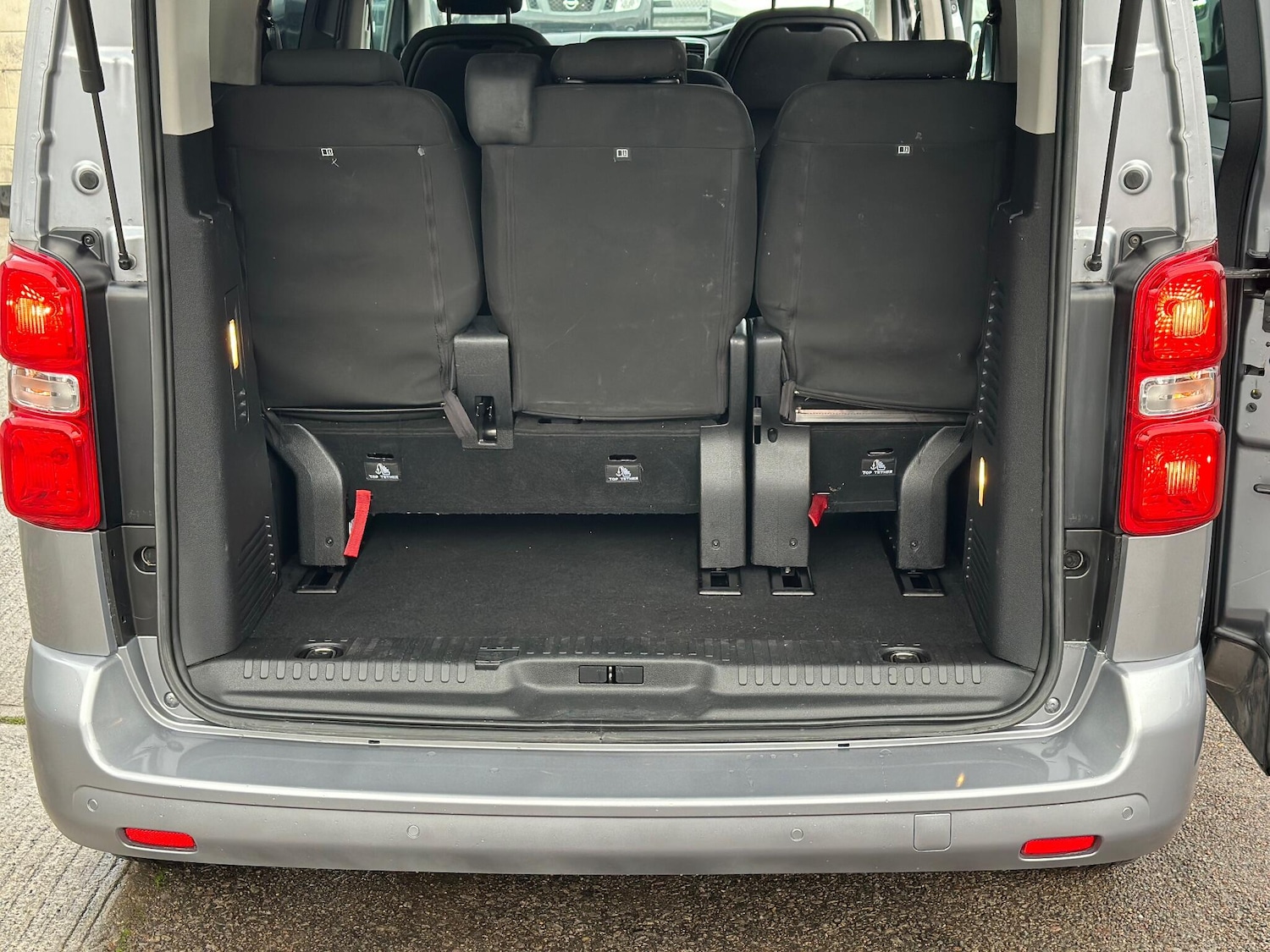 Used Peugeot Traveller 2022 for sale - 76714713: Photo 21