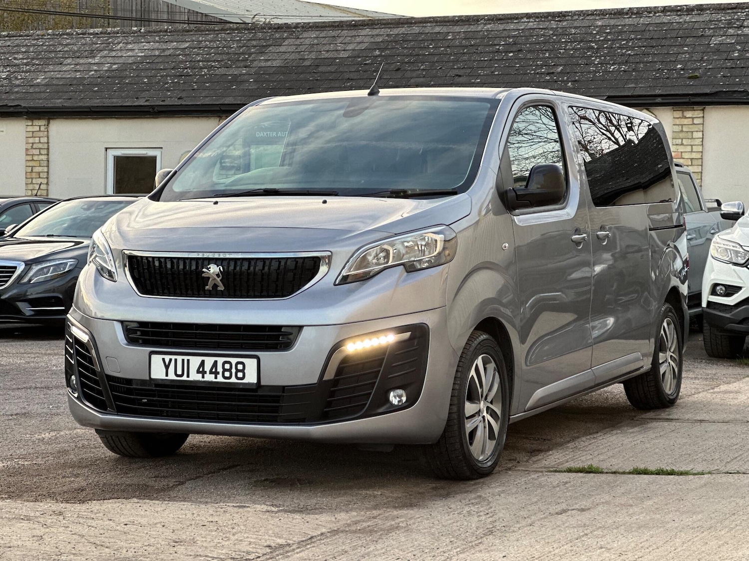 Used Peugeot Traveller 2022 for sale - 76714713: Photo 24