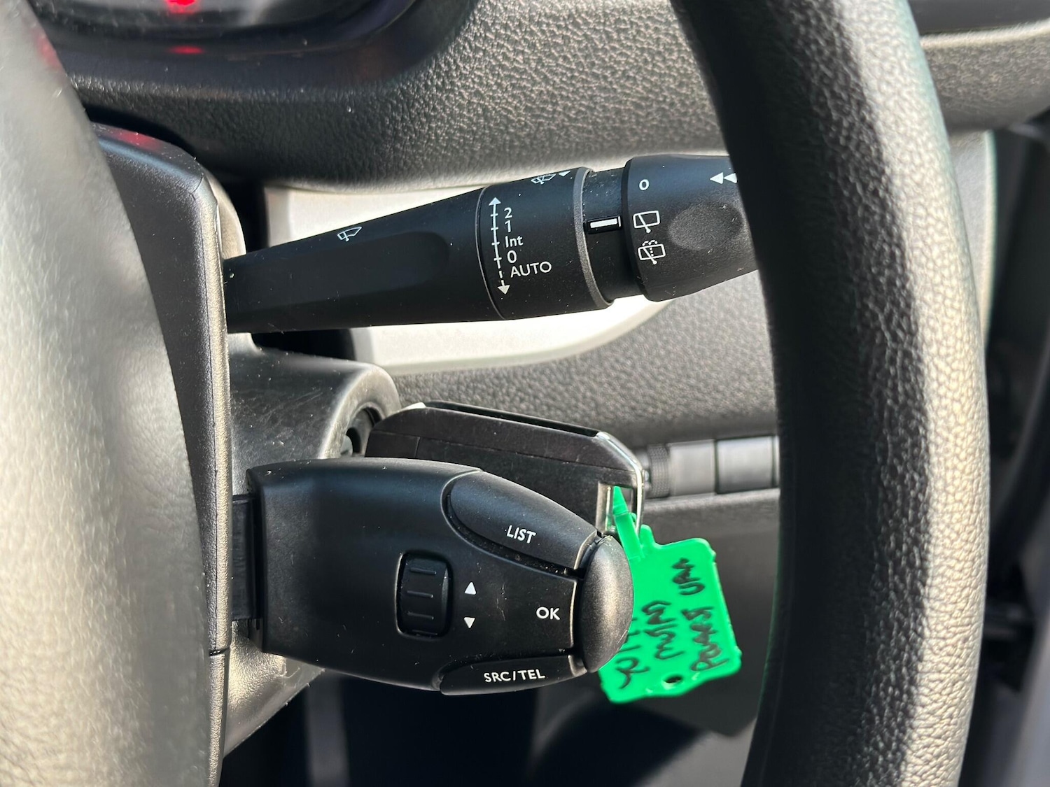 Used Peugeot Traveller 2022 for sale - 76714713: Photo 31