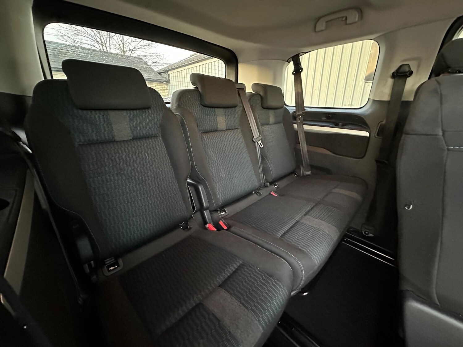 Used Peugeot Traveller 2022 for sale - 76714713: Photo 39
