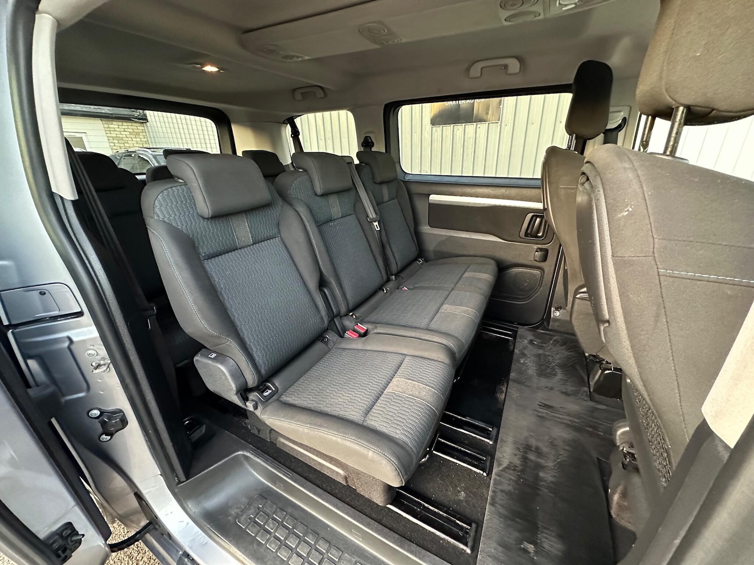 Used Peugeot Traveller 2022 for sale - 76714713: Photo 42