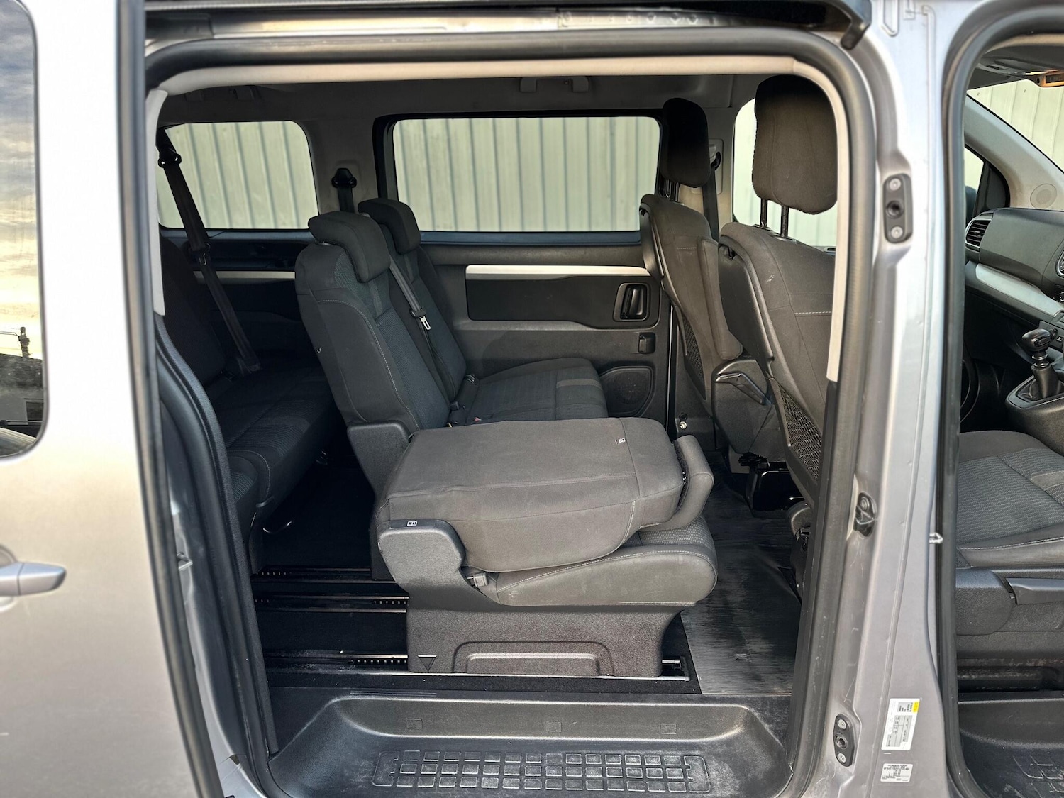 Used Peugeot Traveller 2022 for sale - 76714713: Photo 45