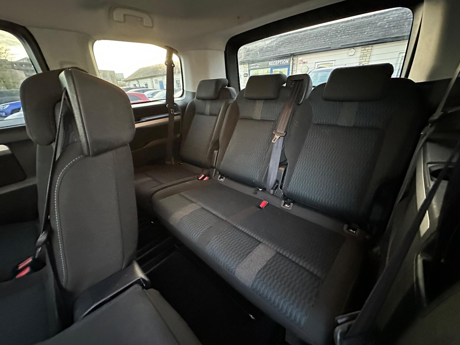 Used Peugeot Traveller 2022 for sale - 76714713: Photo 46