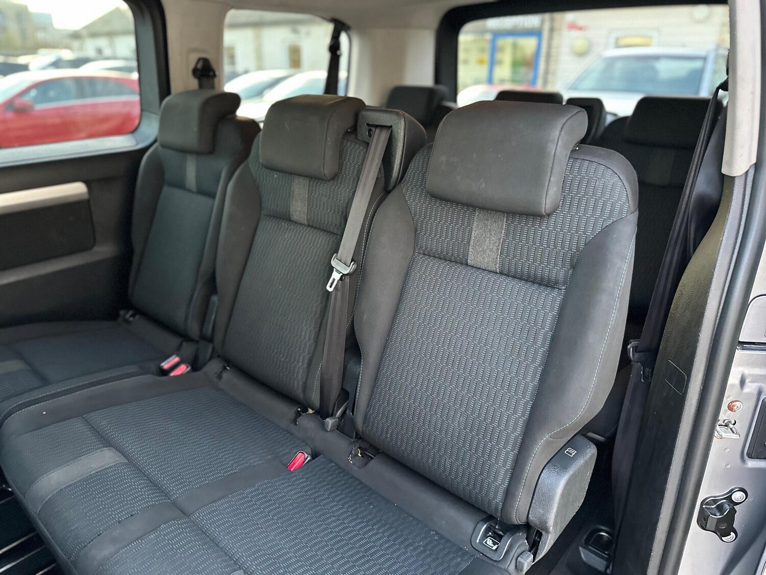 Used Peugeot Traveller 2022 for sale - 76714713: Photo 49