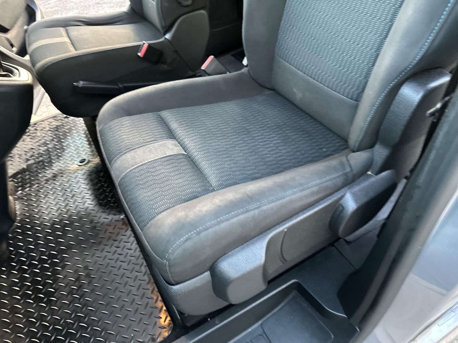 Used Peugeot Traveller 2022 for sale - 76714713: Photo 53