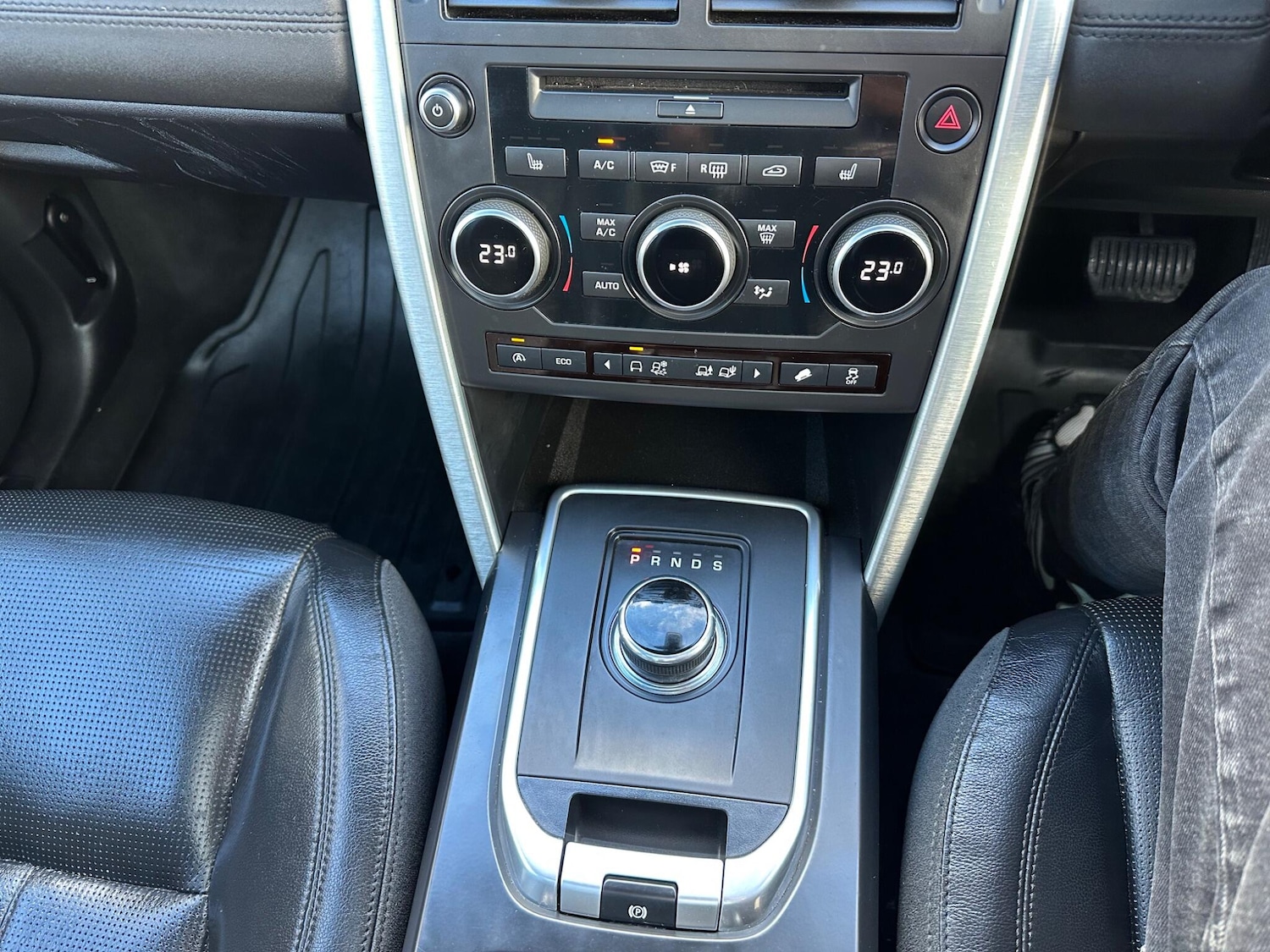 Used Land Rover Discovery Sport 2016 for sale - 76988421: Photo 13