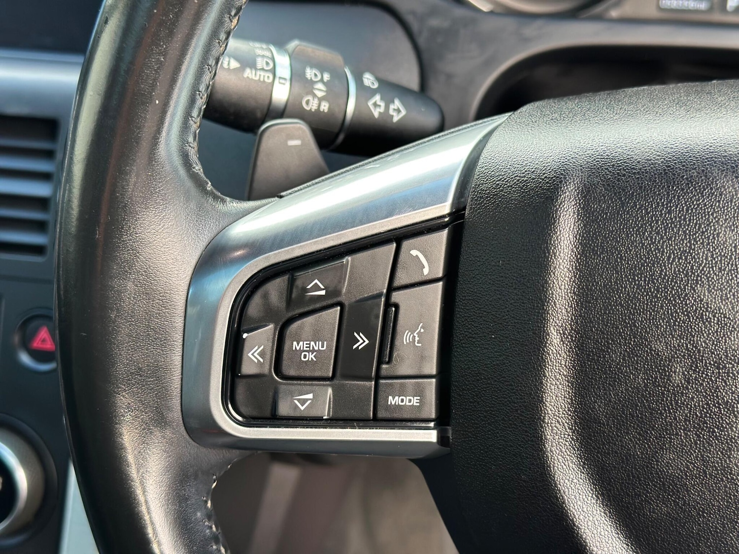 Used Land Rover Discovery Sport 2016 for sale - 76988421: Photo 37