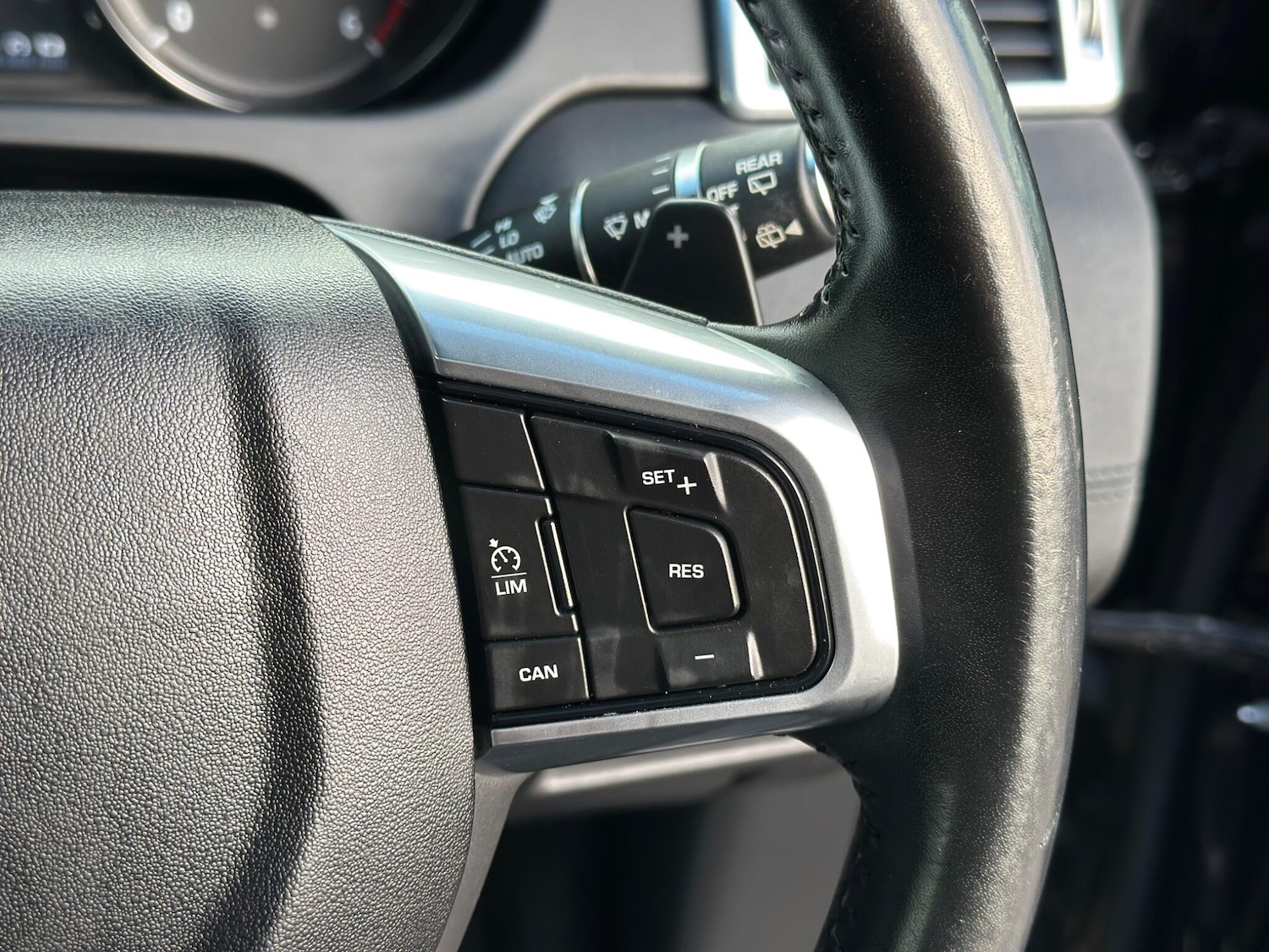 Used Land Rover Discovery Sport 2016 for sale - 76988421: Photo 38