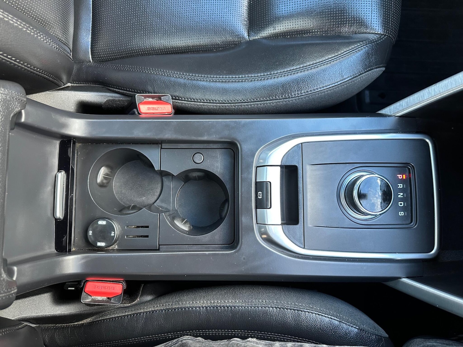 Used Land Rover Discovery Sport 2016 for sale - 76988421: Photo 44