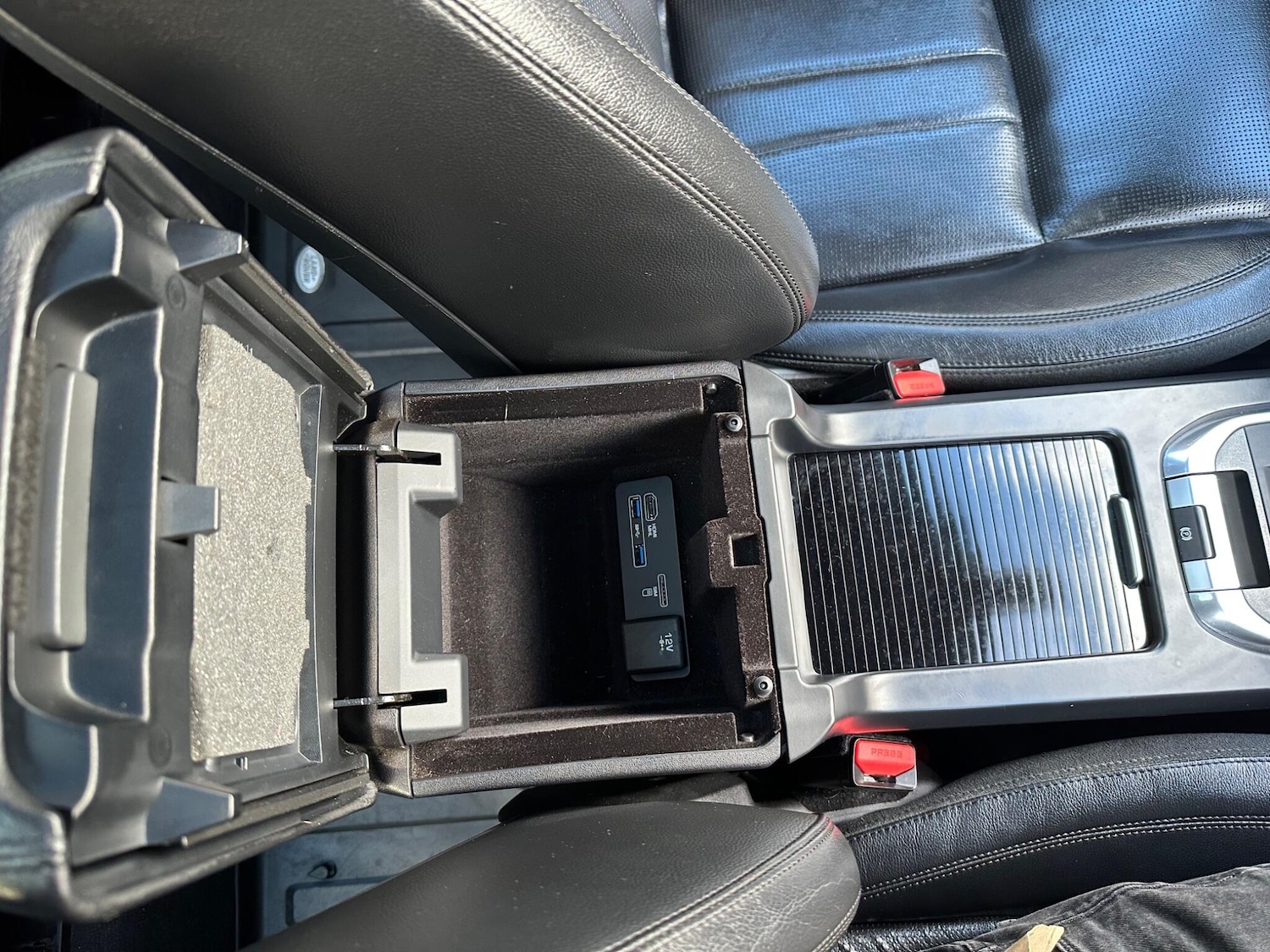 Used Land Rover Discovery Sport 2016 for sale - 76988421: Photo 45