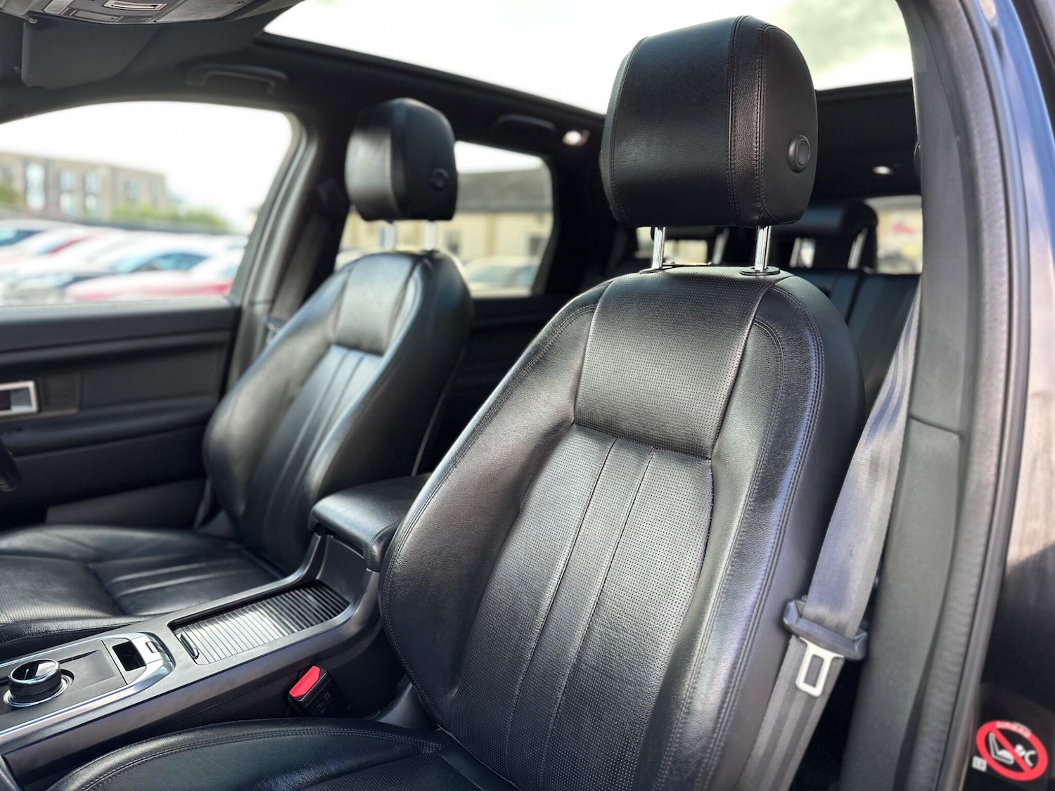 Used Land Rover Discovery Sport 2016 for sale - 76988421: Photo 65