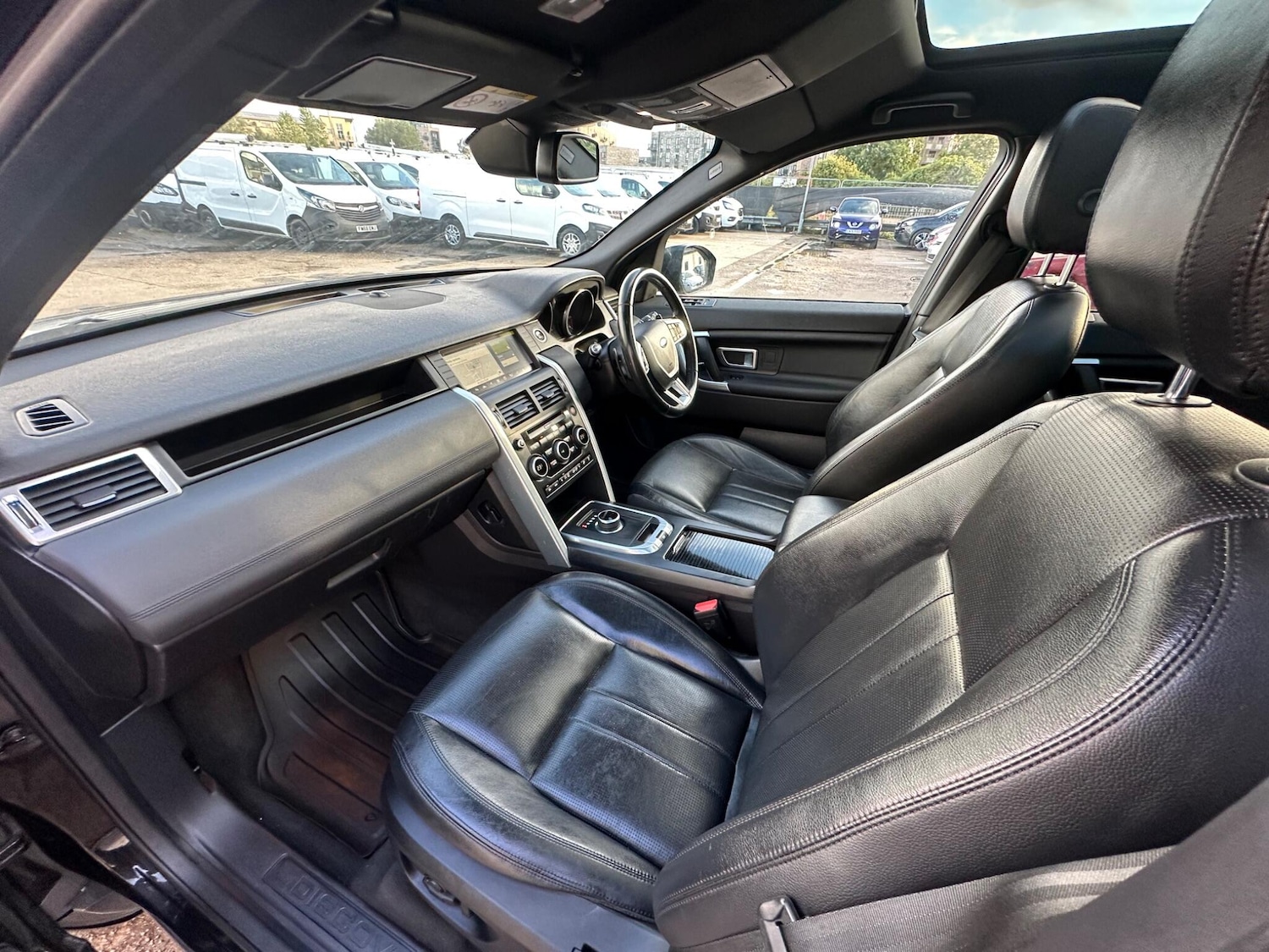 Used Land Rover Discovery Sport 2016 for sale - 76988421: Photo 67