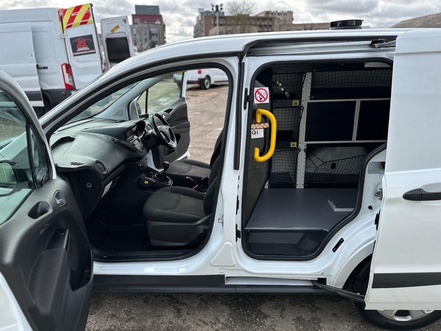 Used Ford Transit Courier 2019 for sale - 77585840: Photo 15