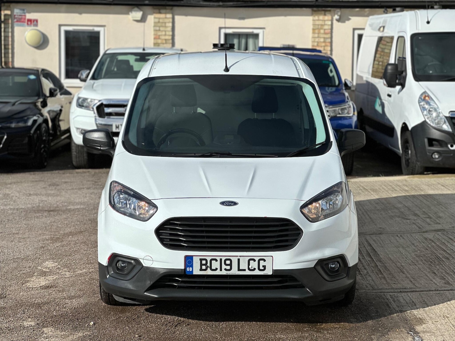 Used Ford Transit Courier 2019 for sale - 77585840: Photo 18