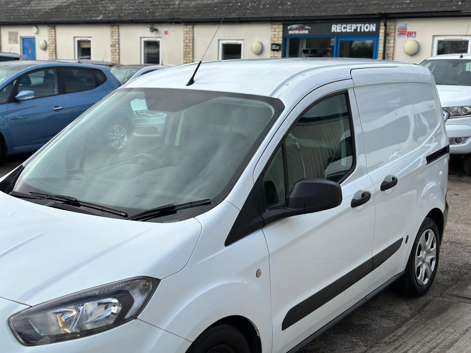 Used Ford Transit Courier 2019 for sale - 77585840: Photo 25