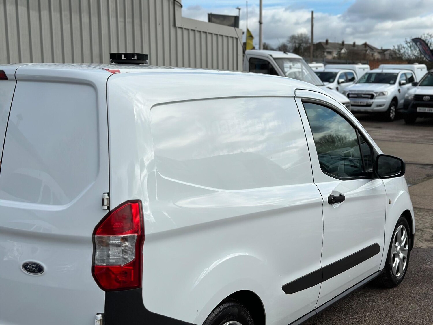 Used Ford Transit Courier 2019 for sale - 77585840: Photo 29