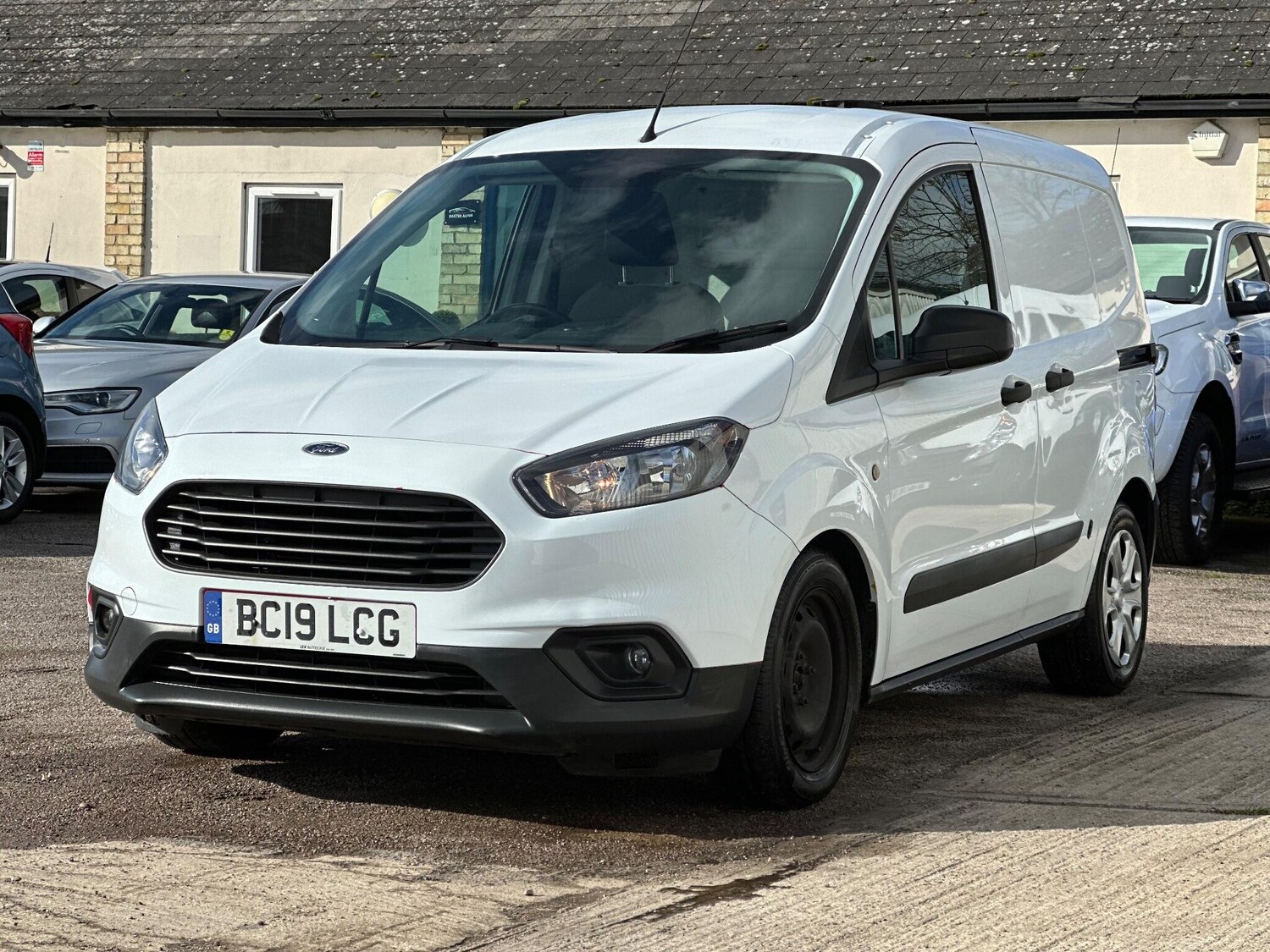 Used Ford Transit Courier 2019 for sale - 77585840: Photo 3