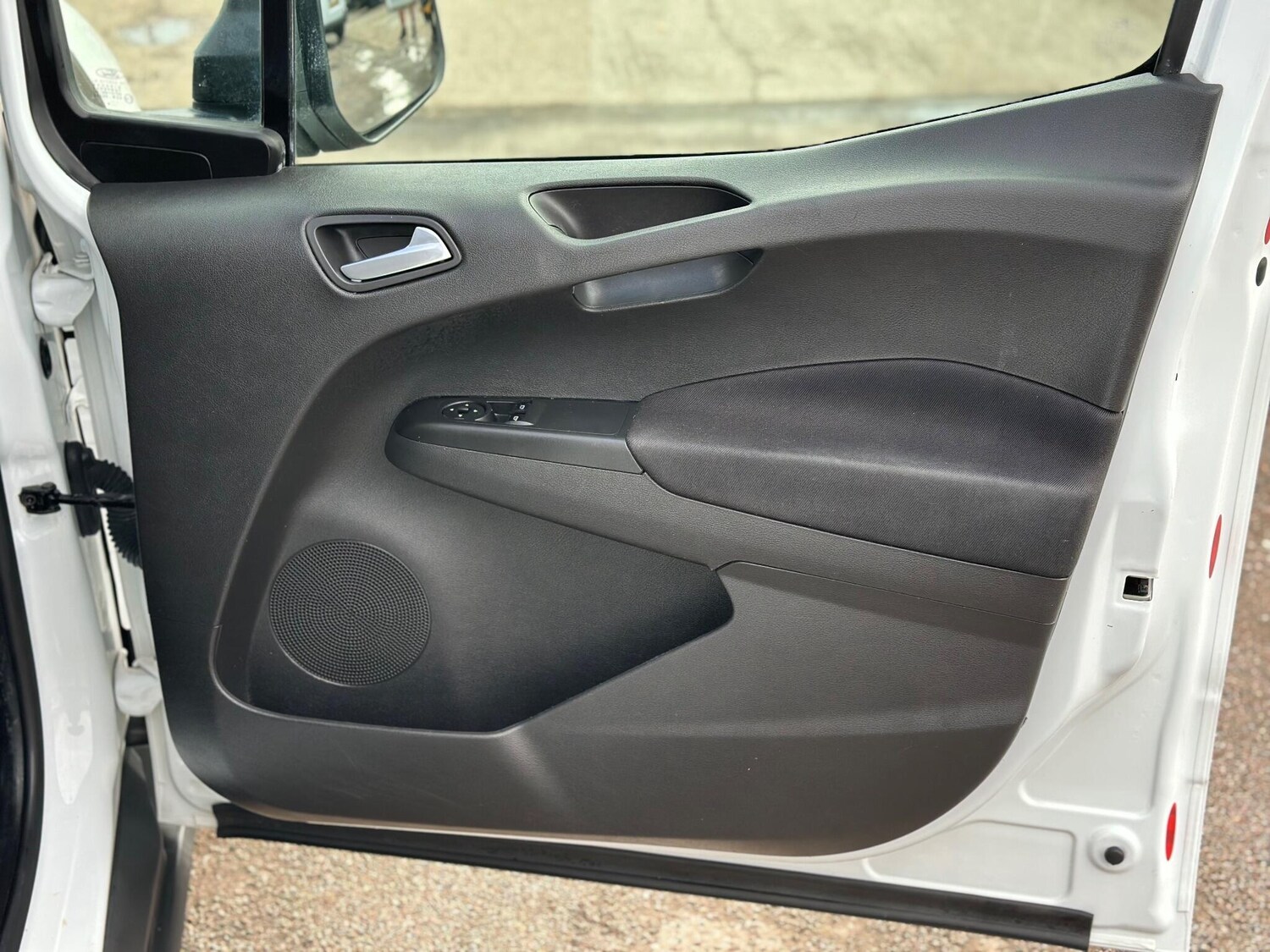 Used Ford Transit Courier 2019 for sale - 77585840: Photo 30