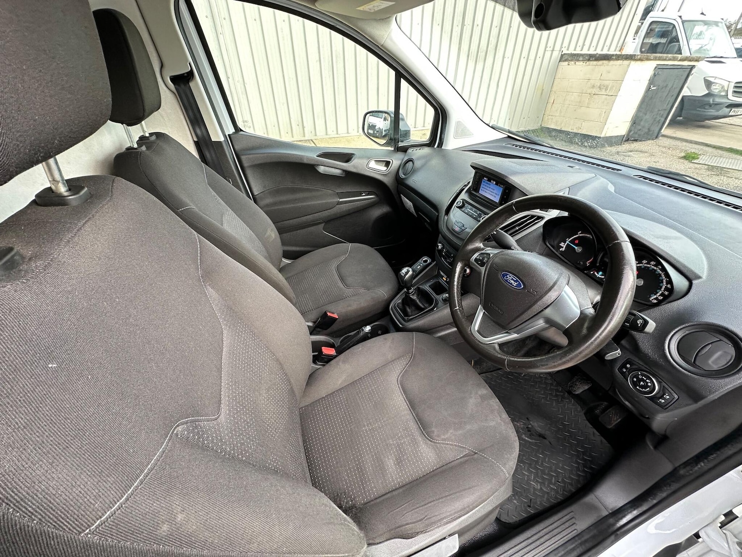 Used Ford Transit Courier 2019 for sale - 77585840: Photo 34